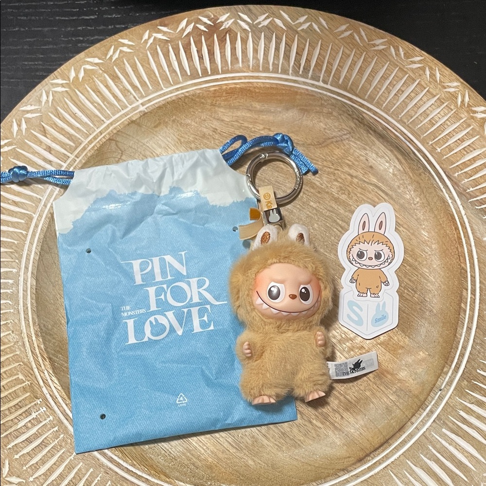 Labubu Pin for Love “S”